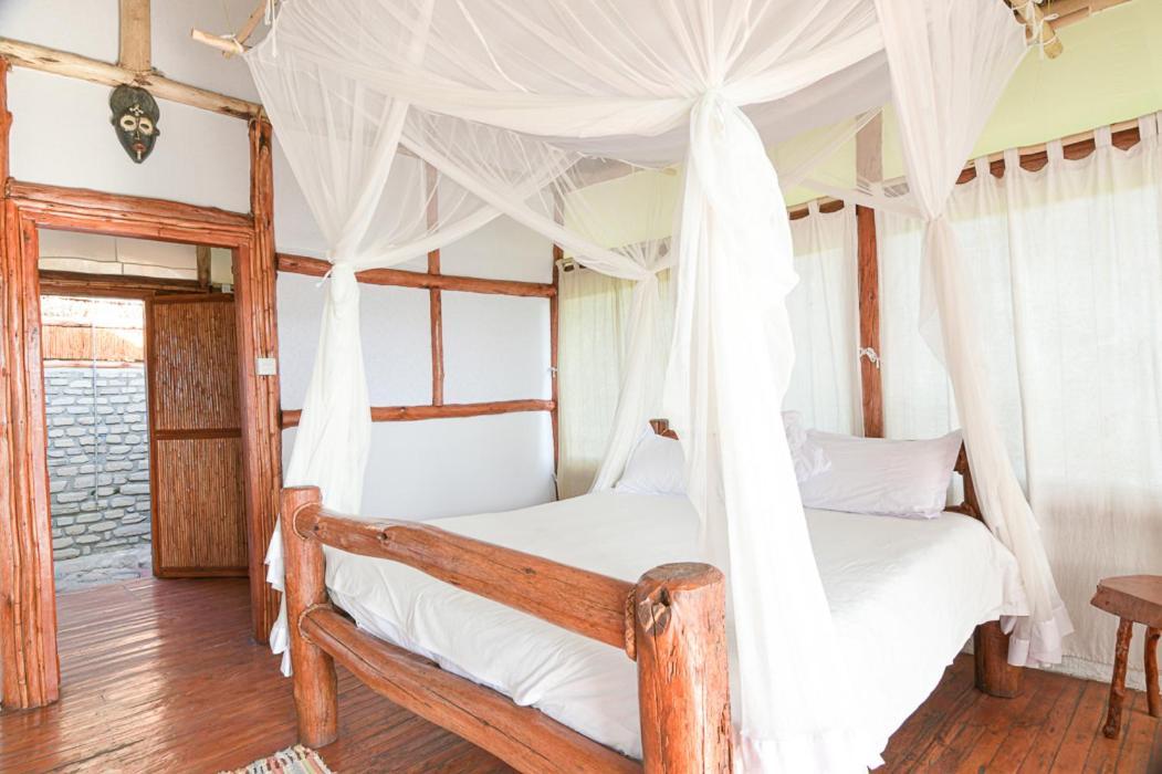 Kazinga Wilderness Safari Camp Hotell Kasese Exteriör bild