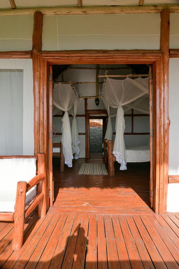 Kazinga Wilderness Safari Camp Hotell Kasese Exteriör bild