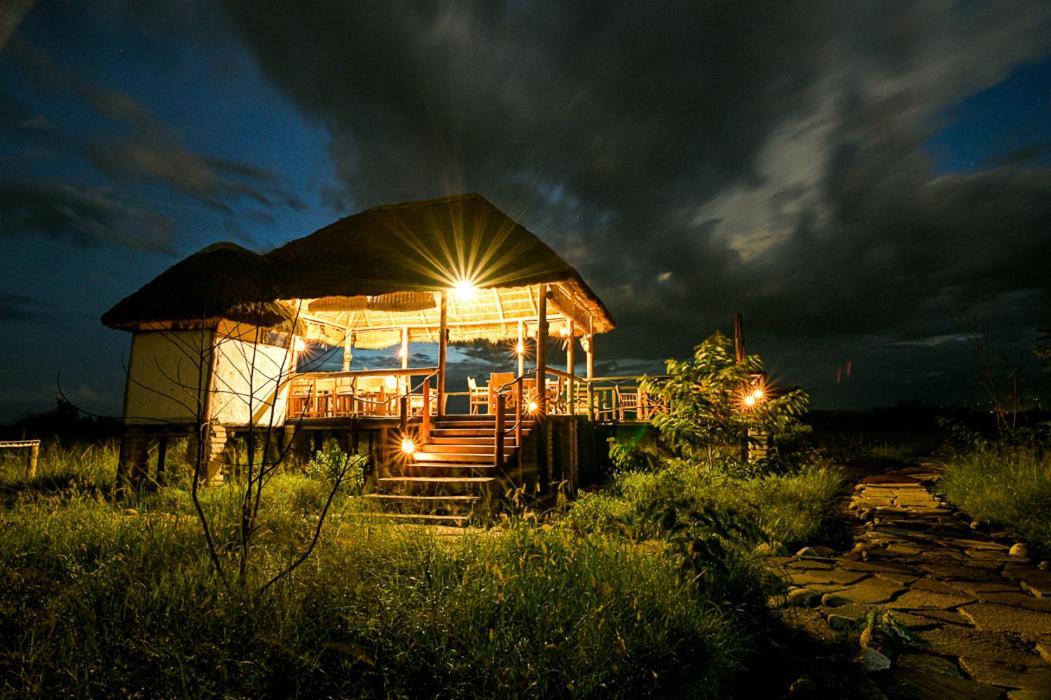 Kazinga Wilderness Safari Camp Hotell Kasese Exteriör bild