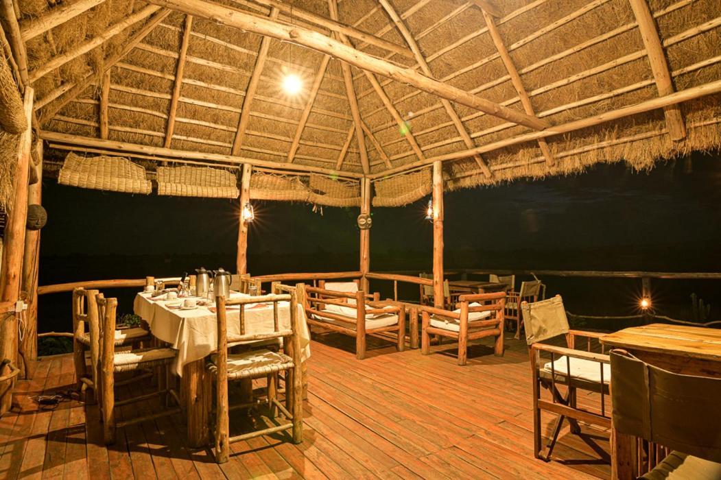 Kazinga Wilderness Safari Camp Hotell Kasese Exteriör bild